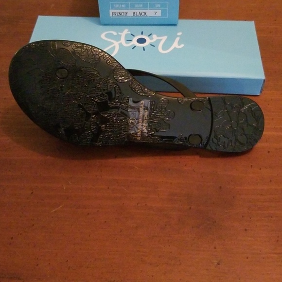 Stori Bow detail sandals 🔵NWT🔵 - Picture 2 of 3